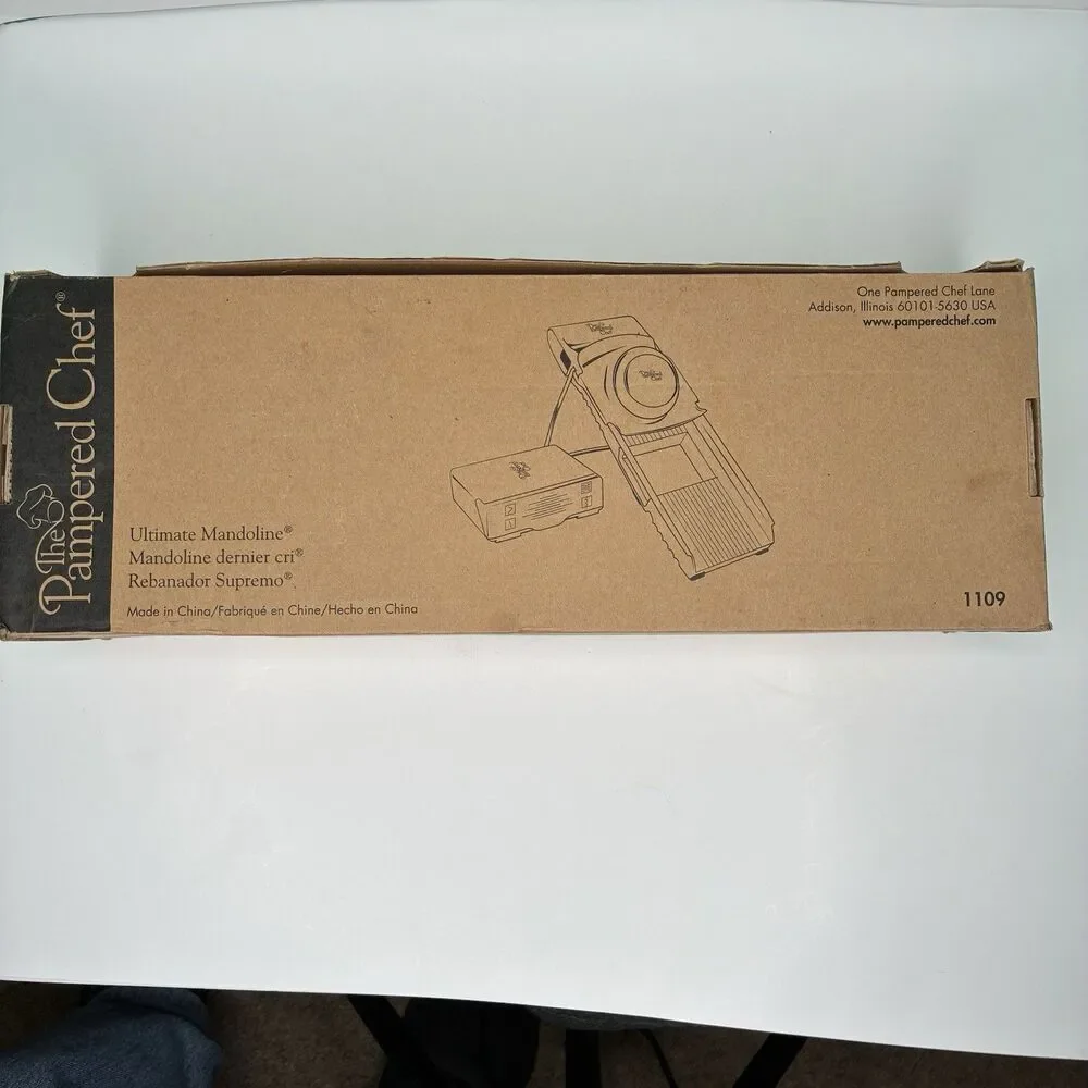 Pampered Chef Ultimate Mandoline Slicer Complete With All 4 Blades #1109 EUC
